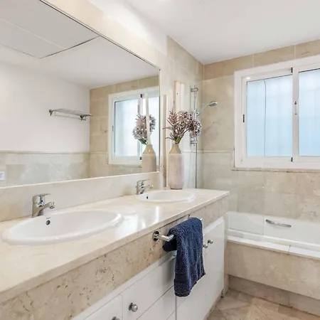 Oceana Villa Manilva